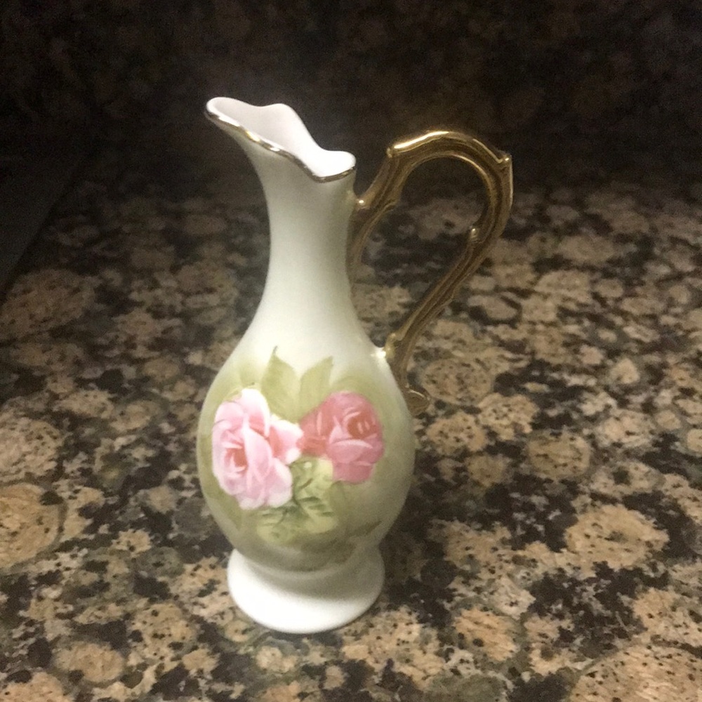 Lefton vase.